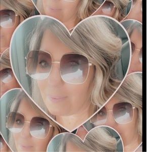 Meet your Posher, Davenee